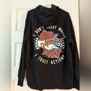 Chicyea Men’s Black Hoodie with Graphic Print